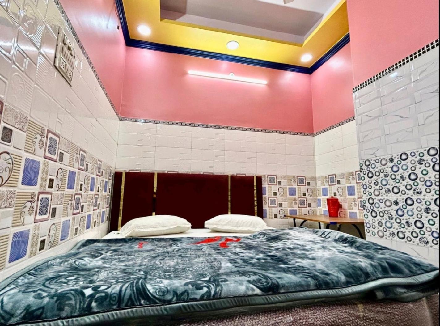 Hotel Jaipur Palace Yeni Delhi Dış mekan fotoğraf