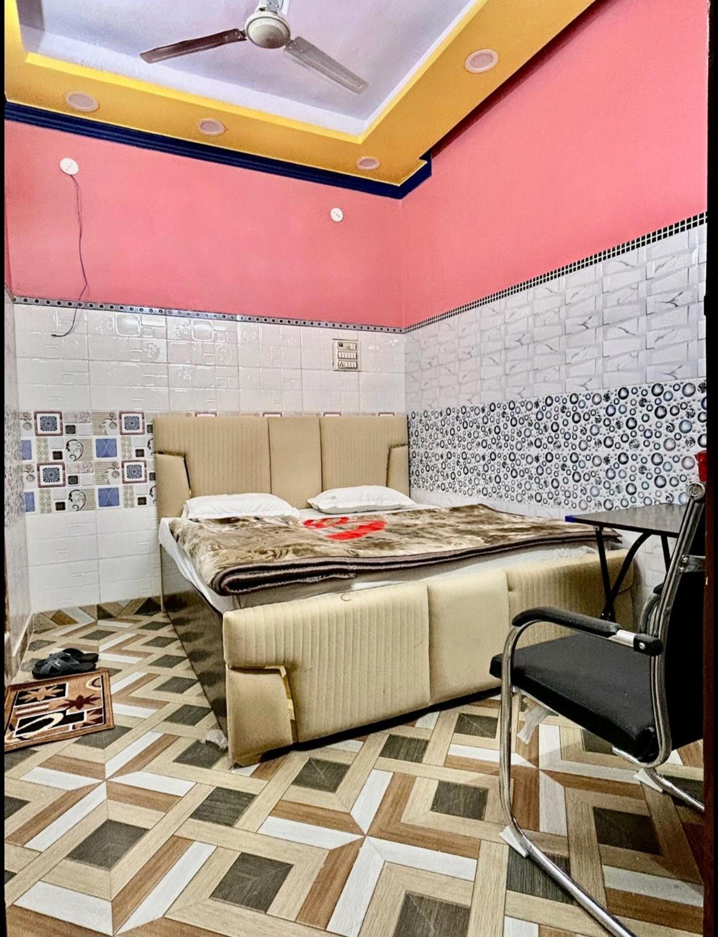 Hotel Jaipur Palace Yeni Delhi Dış mekan fotoğraf