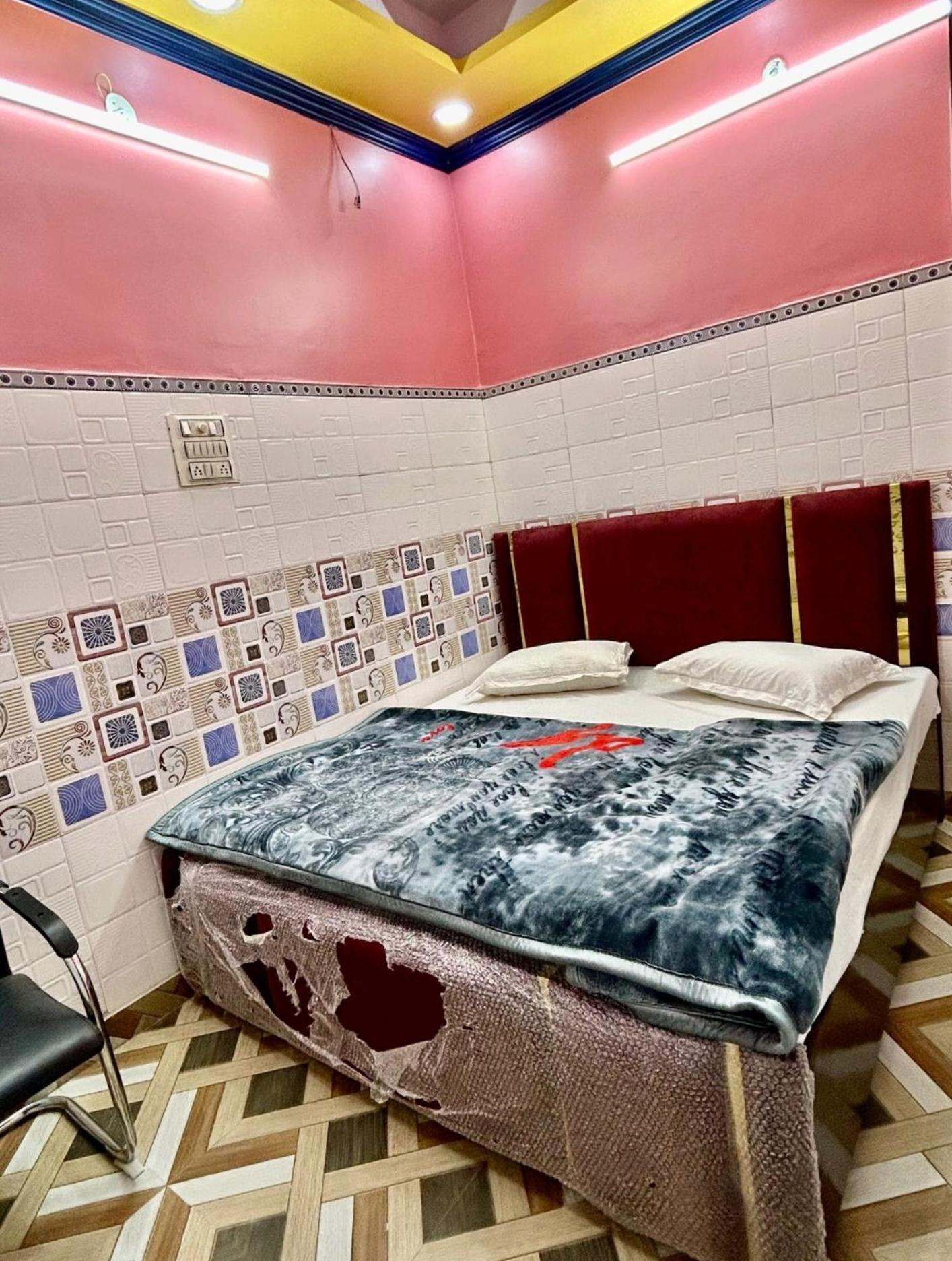 Hotel Jaipur Palace Yeni Delhi Dış mekan fotoğraf