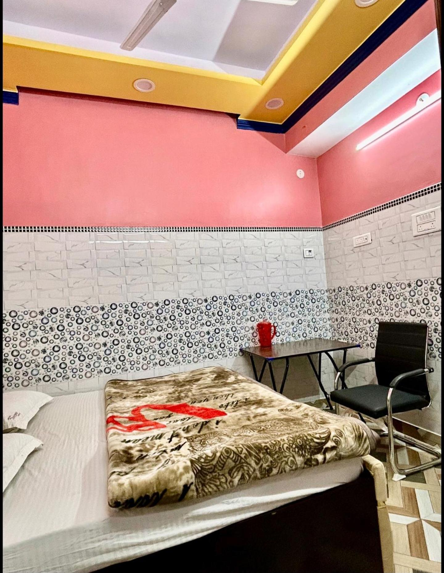 Hotel Jaipur Palace Yeni Delhi Dış mekan fotoğraf